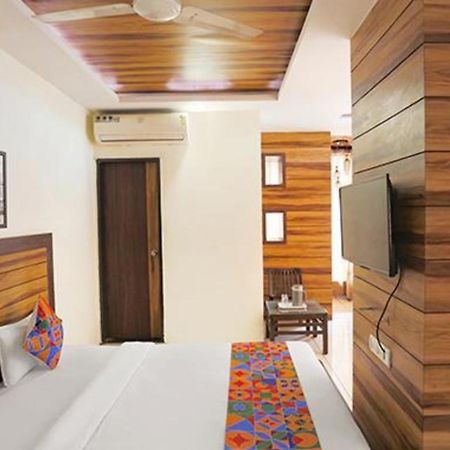 Fabexpress Madhuram Landmark Bhopal Extérieur photo