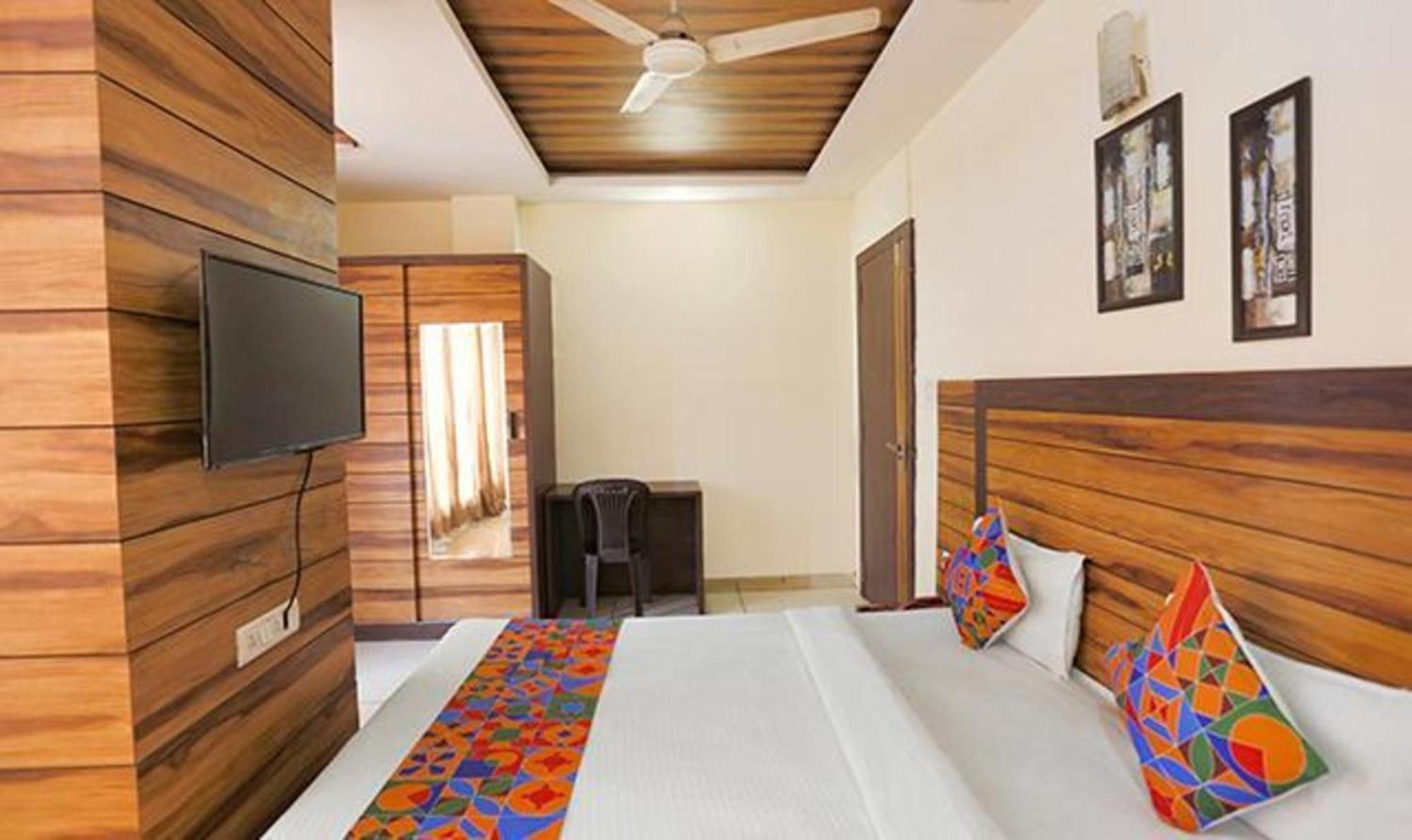 Fabexpress Madhuram Landmark Bhopal Extérieur photo