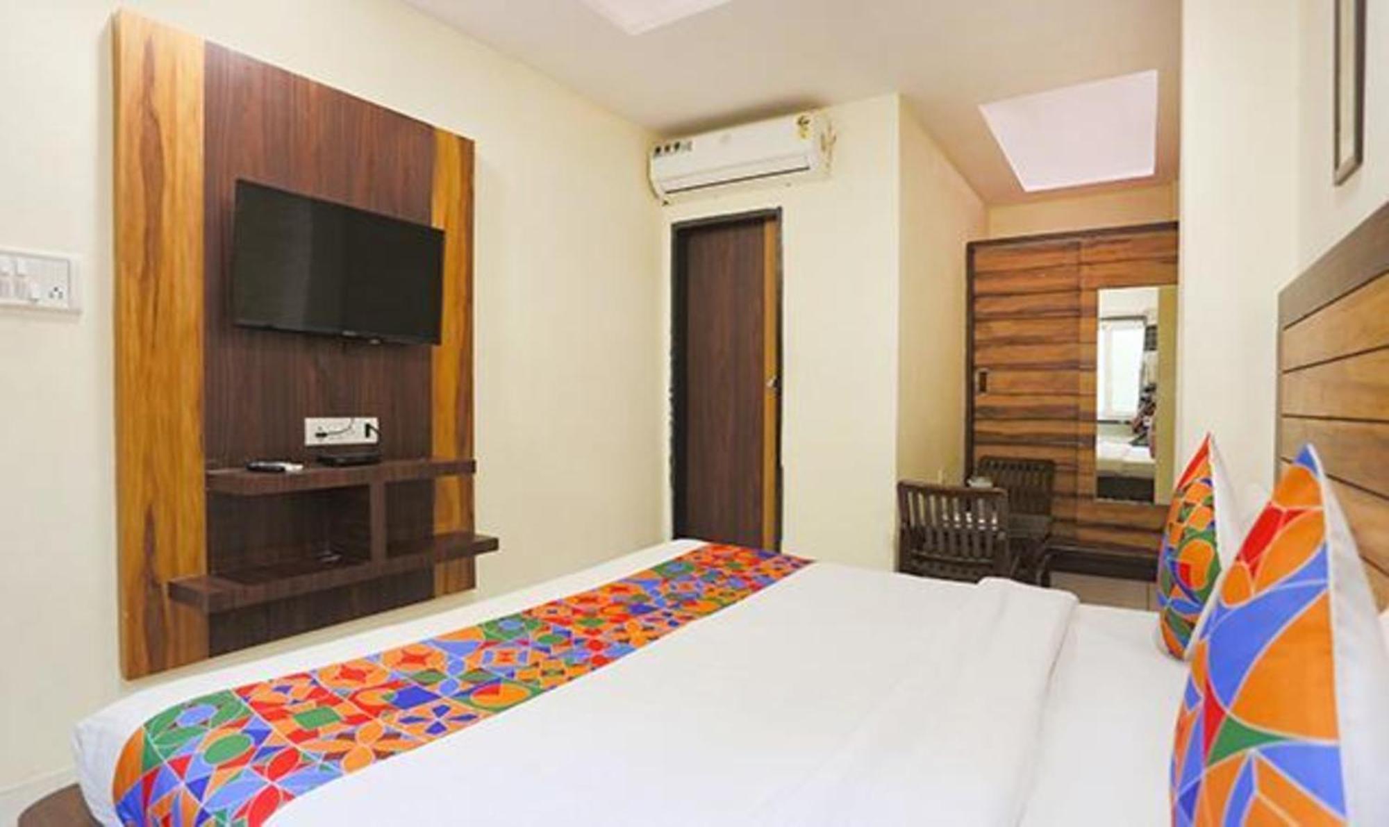 Fabexpress Madhuram Landmark Bhopal Extérieur photo